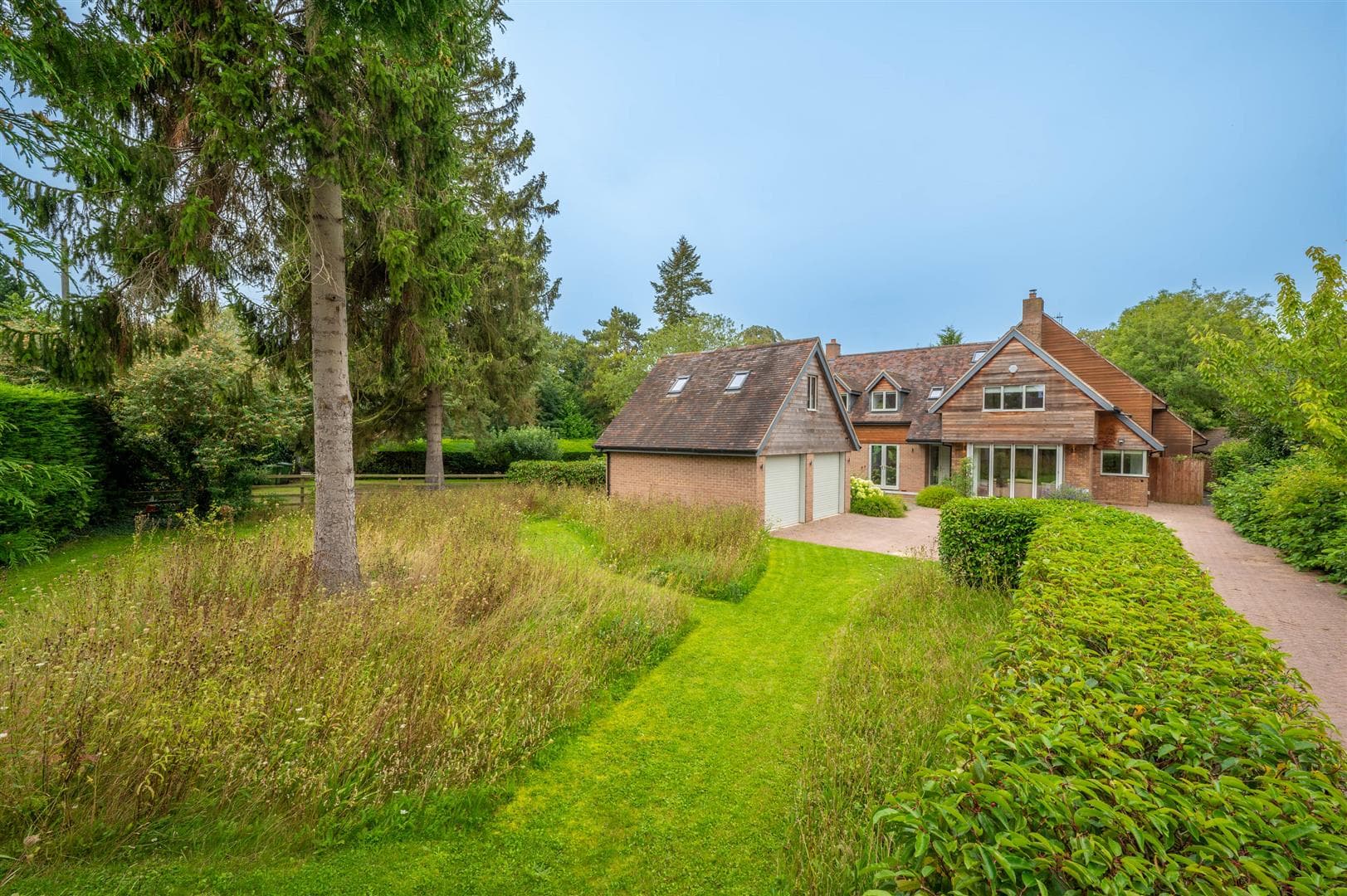 Tiddington Road, Stratford-Upon-Avon, CV37 7AF